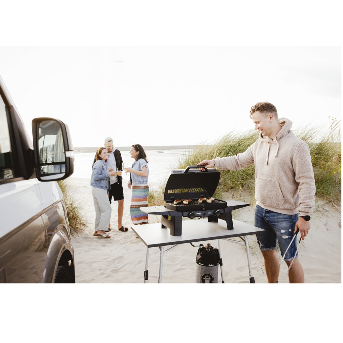 Къмпинг техника за семейно пътуване: какво наистина се ползва, а какво само заема място