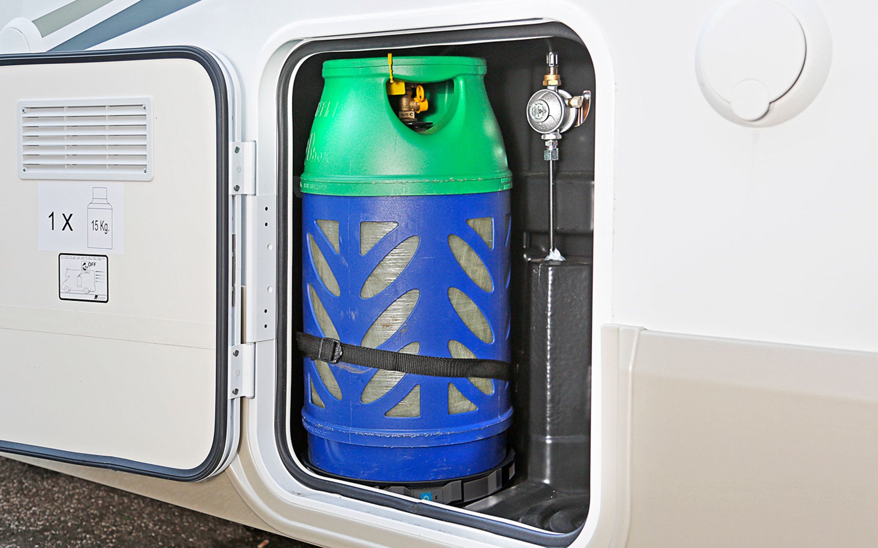 Устройство за измерване на количеството в газова бутилка за кемпер и каравана с Bluetooth. Gas level measuring device