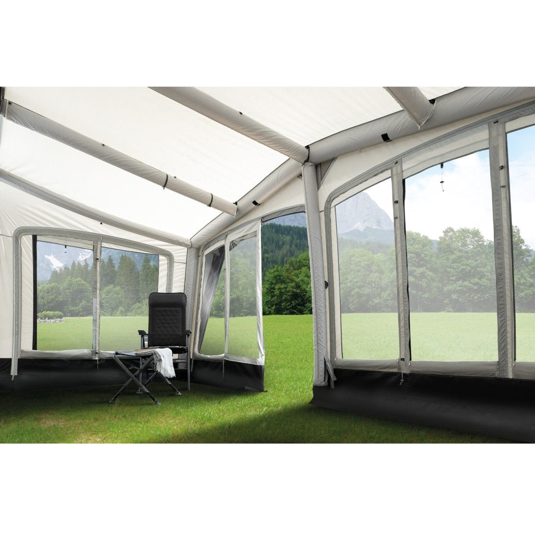 Вътрешно пространство на надуваем форселт WESTFIELD PLUTO 2.0 – Interior of WESTFIELD PLUTO 2.0 inflatable caravan awning