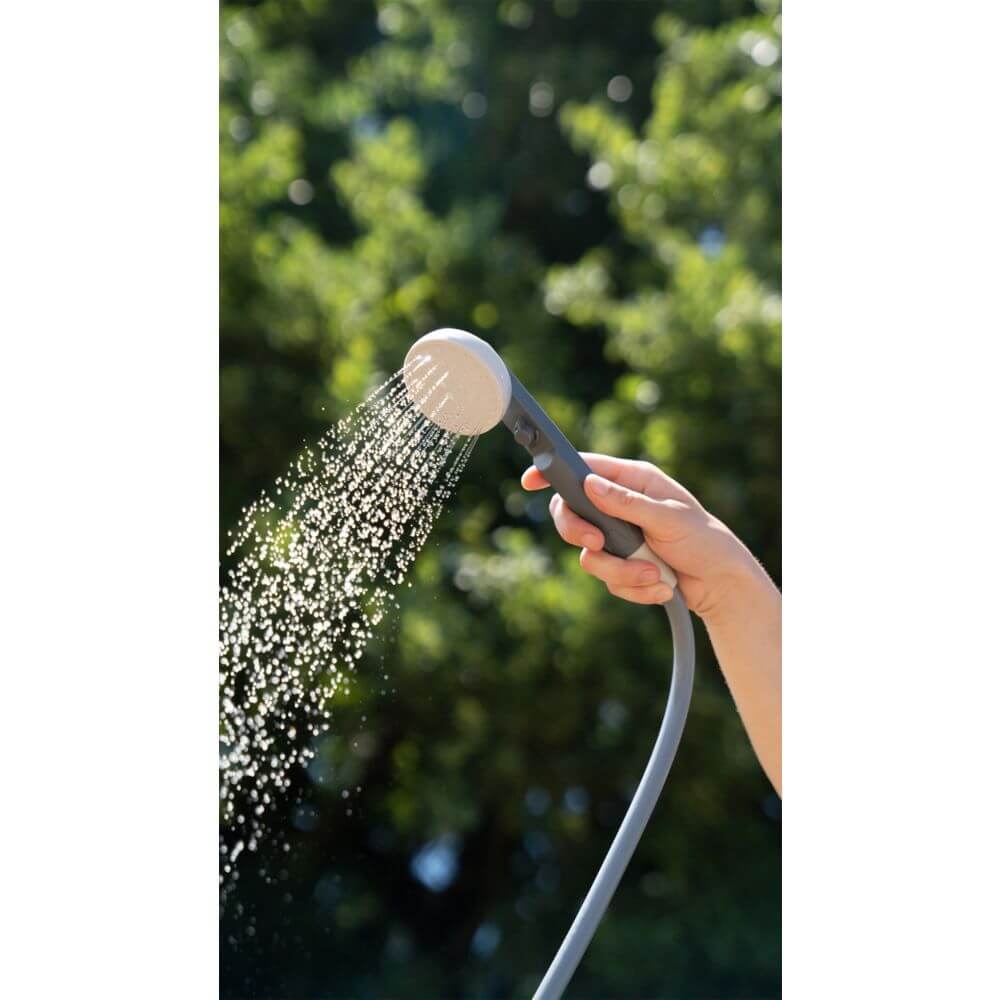 Berger portable shower head with rechargeable battery