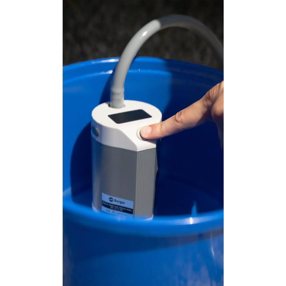 Berger portable shower head with rechargeable battery