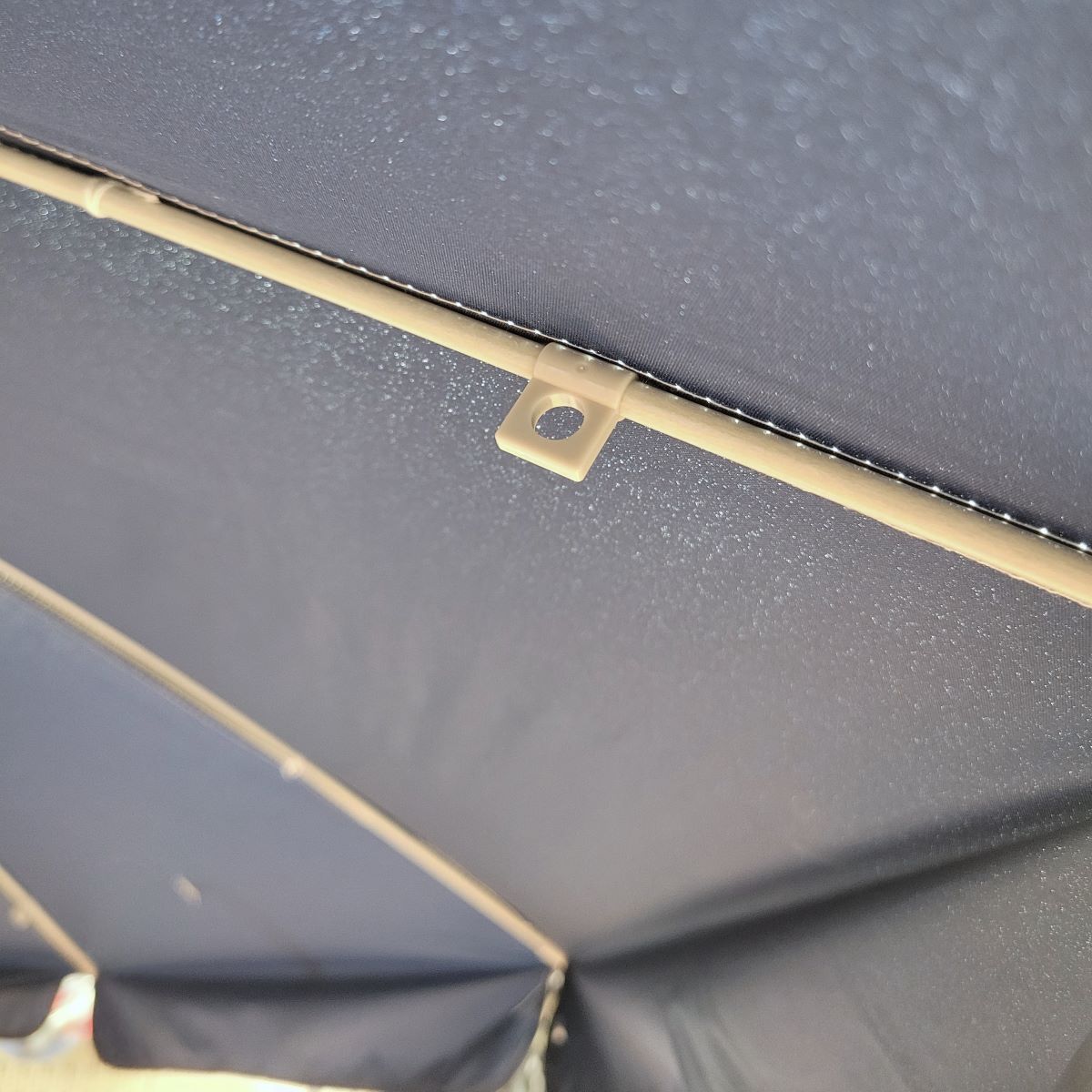 Beach umbrella UPF50 windproof, плажен чадър, ветроустойчив, с УВ защита, здрав, надежден, голям размер, сянка, халка за въже