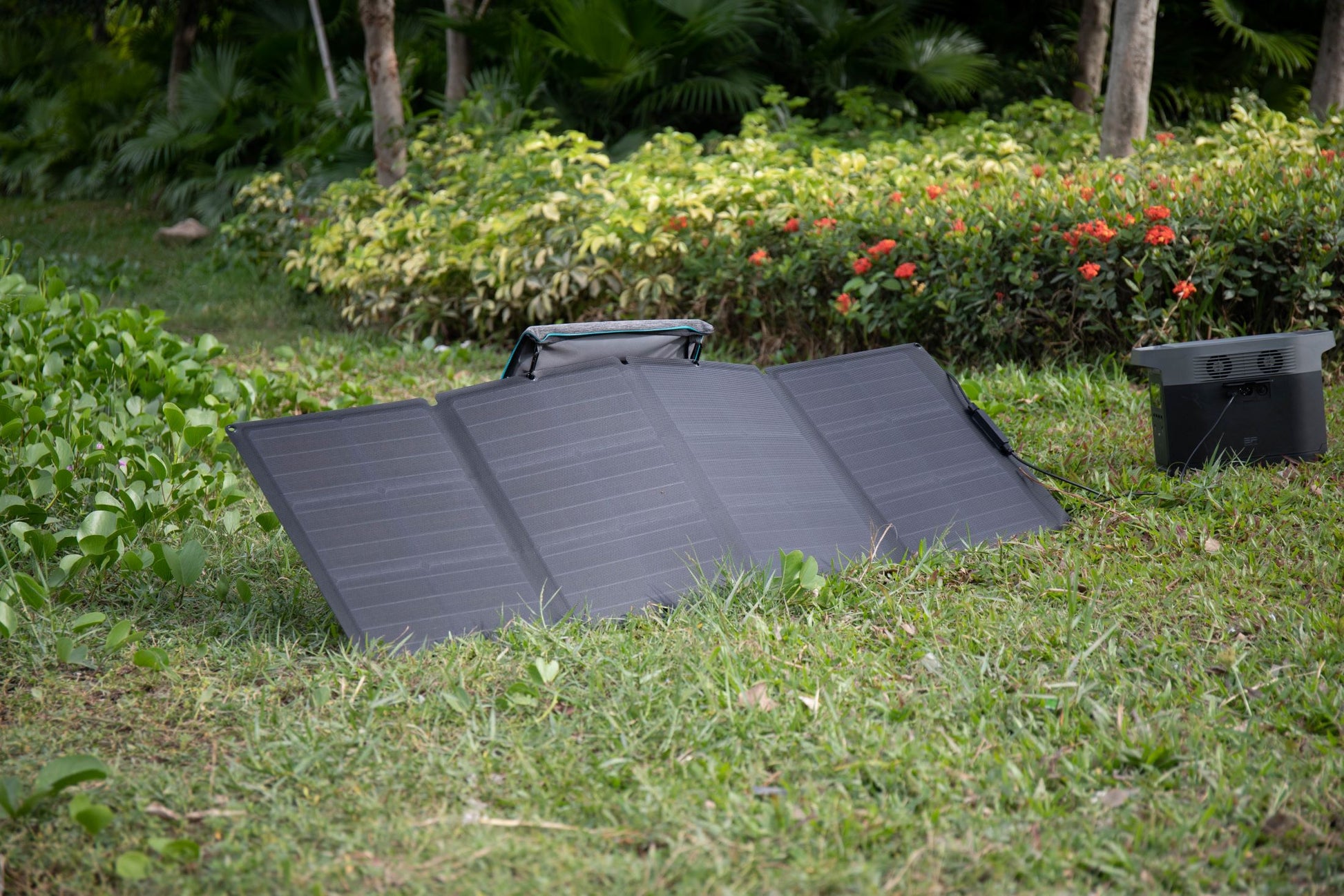 Преносим соларен панел високо качество EcoFlow 110w вата, издръжлив с висока производителност. Portable solar panel, durable waterproof, водоустойчив