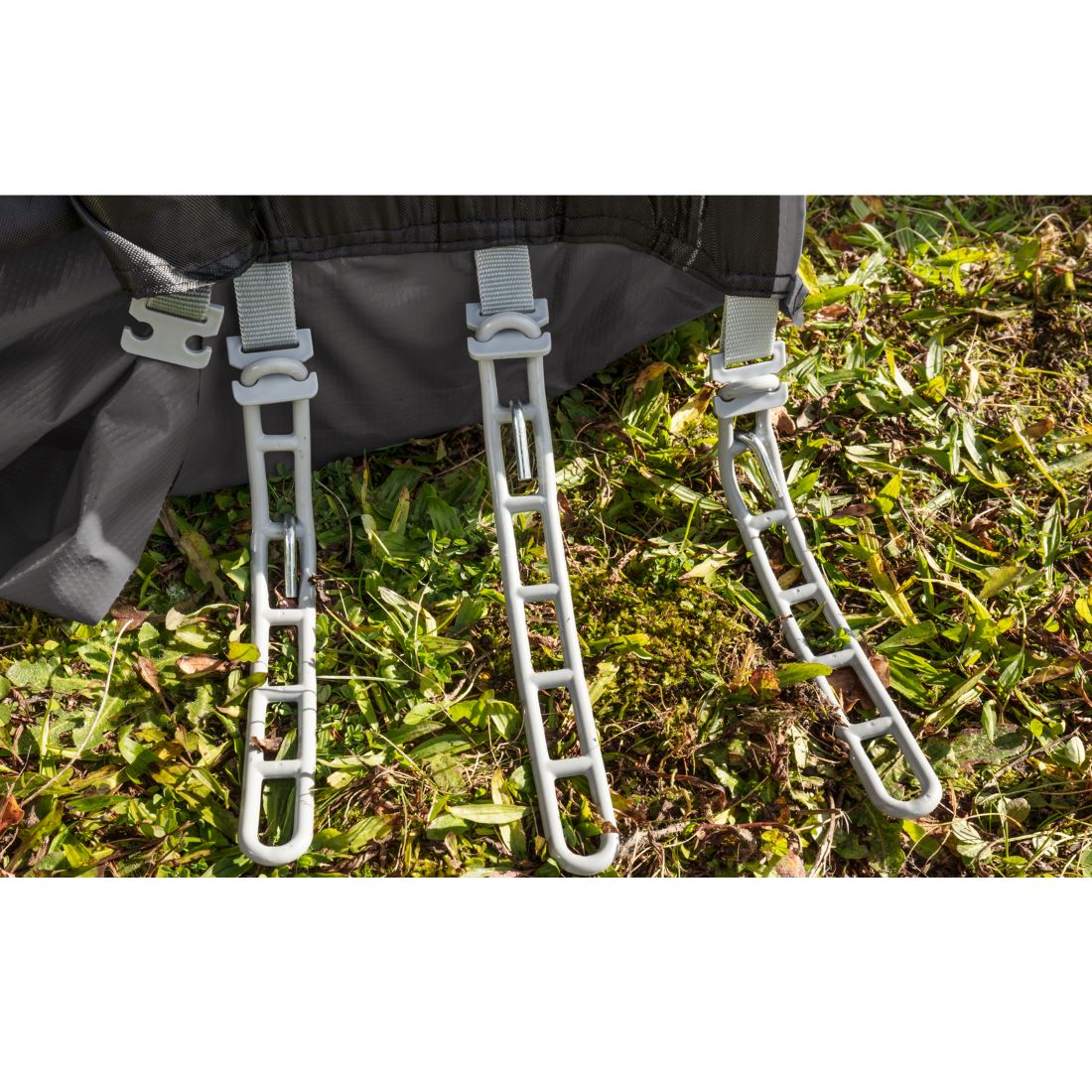 Inflatable tent vestibule for camper van Berger Pontina