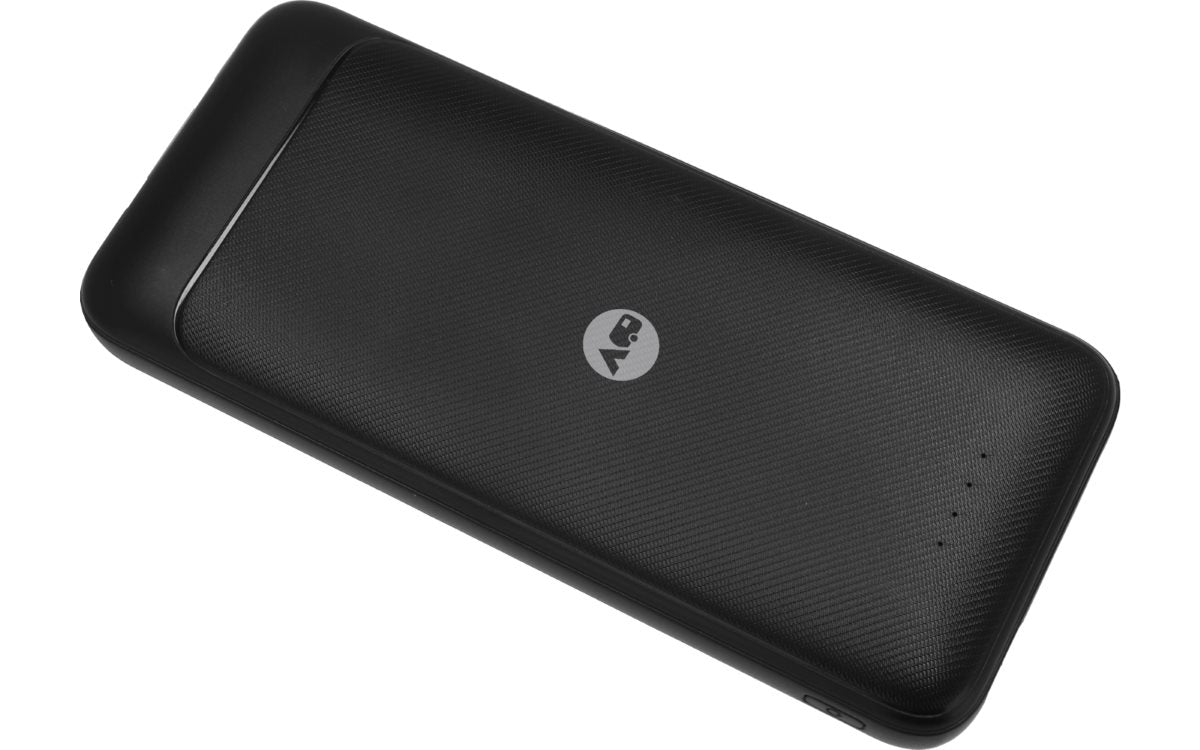 Външна батерия Berger BPB с вградени USB-C и Lightning кабели – 10 000 / 20 000 mAh