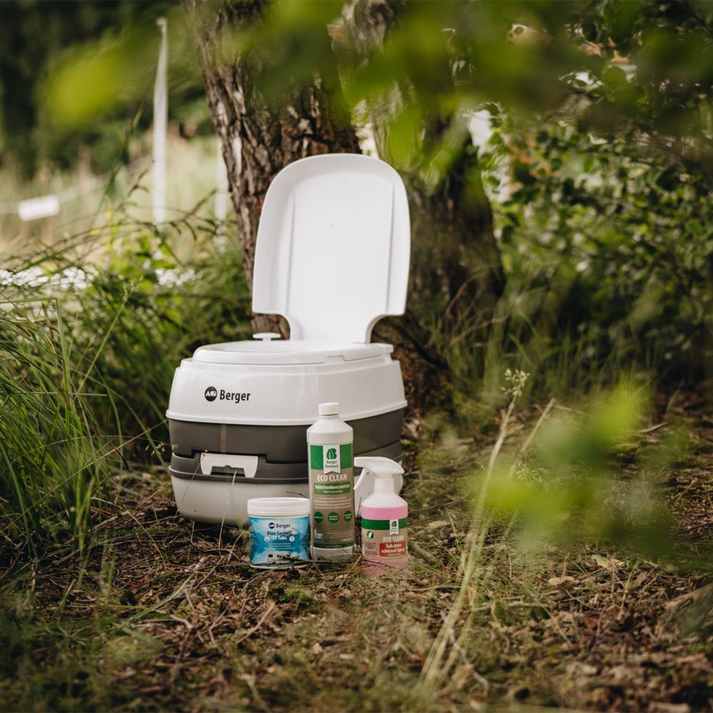 Преносима тоалетна за къмпинг за употреба на път и на открито с лесно почистване и отделения за химия 