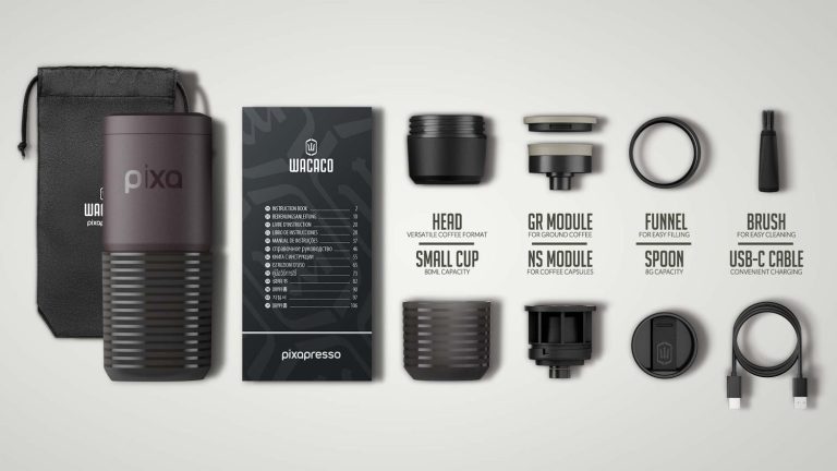 Детайл на електрическата преносима кафемашина Wacaco Pixapresso комплект кафе машина