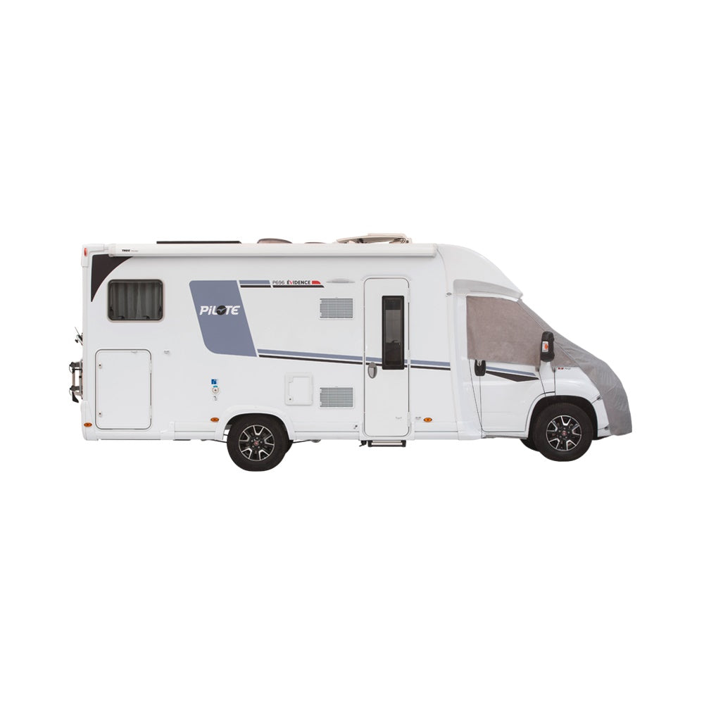 Покривало за предница на кемпер Fiat Ducato HINDERMANN Tyvek - надеждни аксесоари за къмпинг, качествено оборудване, защита от атмосферни влияния.